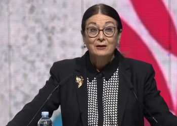 Nouvelle atteinte à la démocratie : la présidente de la Cour suprême exige l&rsquo;arrêt des discussions du comité sur la réforme