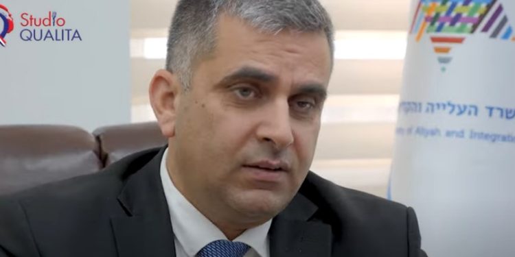 Vous rêvez de faire votre Alyah, mais vous hésitez. Voici les conseils du ministre de l’Alyah et de l’intégration Ofir Sofer