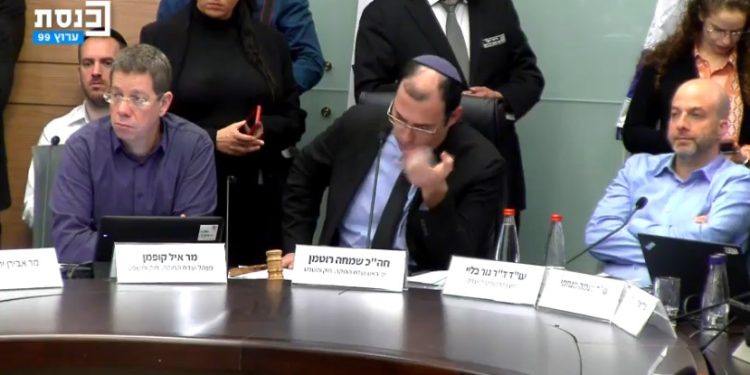 Malgré le débat houleux, les articles de la réforme du système judiciaire ont été approuvés