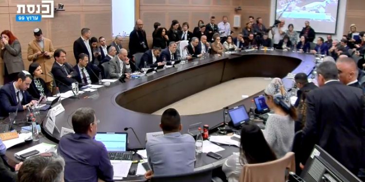 Malgré le débat houleux, les articles de la réforme du système judiciaire ont été approuvés