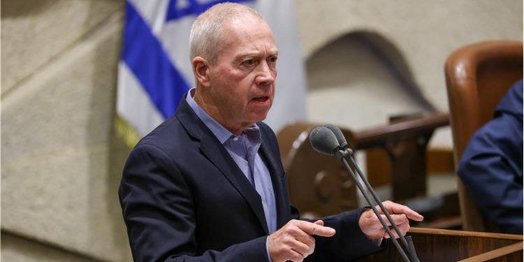 Gallant à Netanyahou : « si la réforme judiciaire n’est pas reportée, je voterai contre »