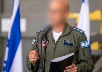 Les 37 pilotes d&rsquo;élite qui ont refusé leur devoir de réserviste, ont été incités par un colonel – qui a été démasqué