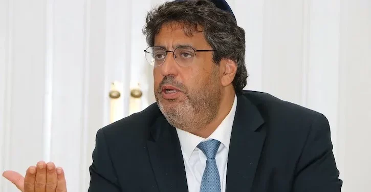 Les avocats Gilles-William Goldnadel et Olivier Pardo ont déposé plainte au nom de Meyer Habib contre Le Monde pour « injure raciale »