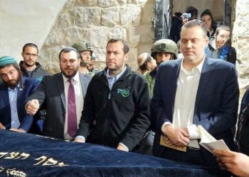 Les ministres sur la tombe de Joseph : « L&rsquo;unité du peuple d&rsquo;Israël est la source de notre force »