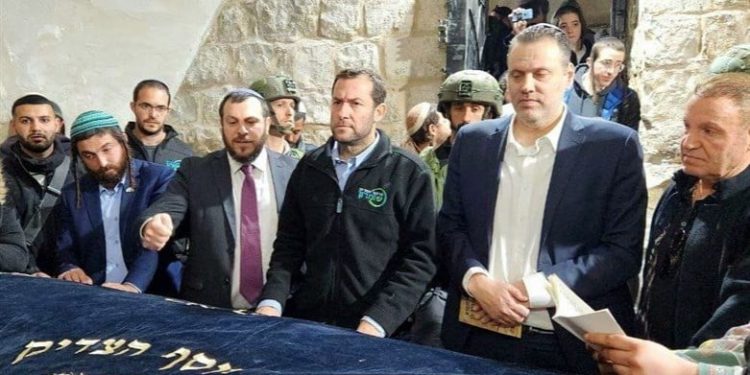 Les ministres sur la tombe de Joseph : « L’unité du peuple d’Israël est la source de notre force »