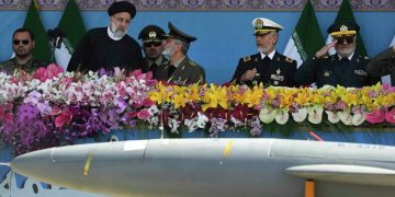 L’Iran renouvelle ses menaces à l’encontre d’Israël lors du défilé de la Journée de l’armée