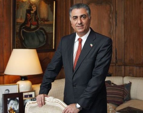 Le prince héritier d’Iran Reza Pahlavi arrive en Israël pour une visite historique