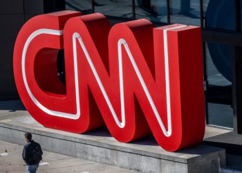 Une journaliste de CNN contrainte de supprimer ses messages anti-israéliens et antisémites sur les réseaux sociaux