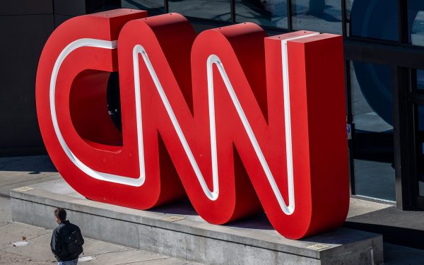 Une journaliste de CNN contrainte de supprimer ses messages anti-israéliens et antisémites sur les réseaux sociaux