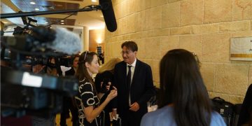 Le Premier ministre Netanyahou envisage de nommer un vrai sioniste au poste d&rsquo;ambassadeur d&rsquo;Israël en France