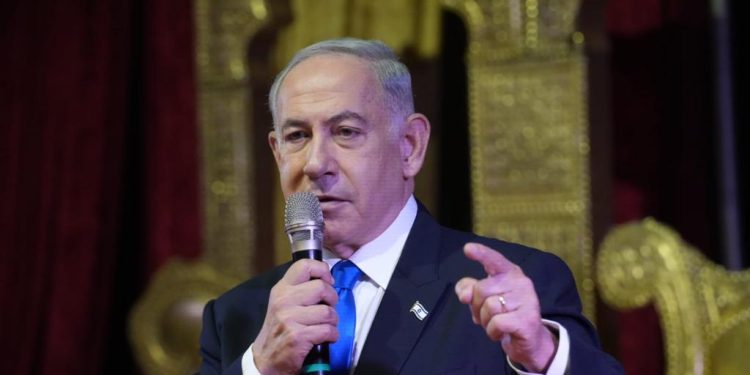 Le Premier ministre Netanyahou et son épouse Sara ont participé aux célébrations de la Mimouna à Hadera