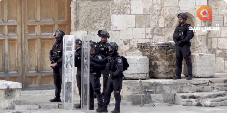 Émeutes à Jérusalem, Nazareth, Sakhnin et Umm al-Fahm pendant la nuit – un soldat blessé