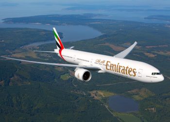 Emirates, la compagnie aérienne des Émirats arabes unis, renforce ses opérations vers Tel Aviv avec un troisième vol quotidien