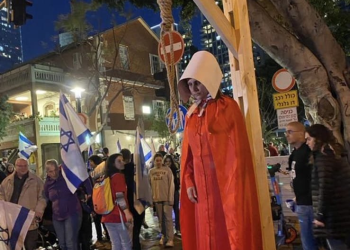Les gauchistes osent tout, c’est à cela qu’on les reconnait
