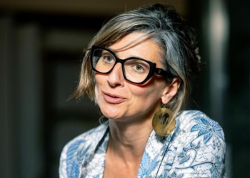 Une députée demande le renvoi de Francesca Albanese, fonctionnaire de l&rsquo;ONU, pour ses commentaires sur les « crimes de guerre » d&rsquo;Israël