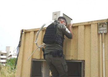 La police arrête 54 personnes – 54 personnes ! – dans le cadre d&rsquo;une vaste opération de trafic illégal d&rsquo;armes