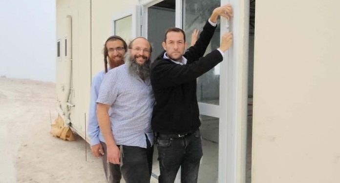 Le gouvernement de droite écrit l’histoire juive : La Yeshiva Homesh s’installe de manière permanente en Samarie