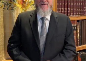 Le grand rabbin britannique remercie le roi Charles pour l&rsquo;avoir invité à dormir au palais pour le couronnement royal