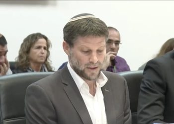 Bataille pour le budget : qui va craquer le premier ? Le gouvernement va-t-il sauter ?