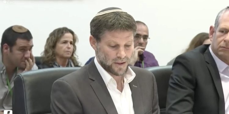 Bataille pour le budget : qui va craquer le premier ? Le gouvernement va-t-il sauter ?