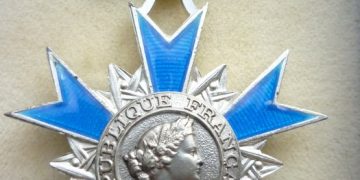 Raji Sourani, décoré de l’Ordre national du Mérite par la France, soutient la lutte armée (le terrorisme) contre Israël