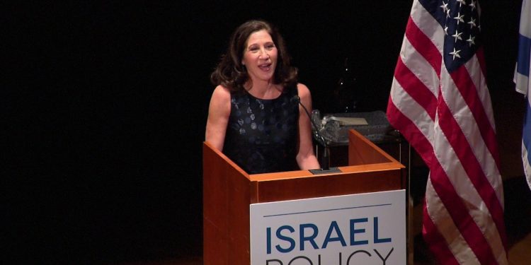 Non à la nomination de la gauchiste Susie Gelman comme ambassadrice des États-Unis en Israël !