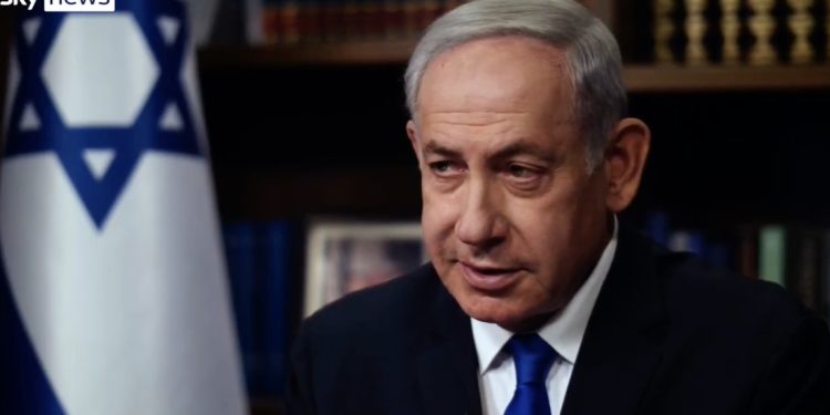 Quand un journaliste de Sky News proteste contre la construction en Judée-Samarie, voici comment Netanyahou lui répond