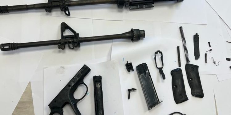 La lutte contre la possession d’armes illégale dans la société arabe continue