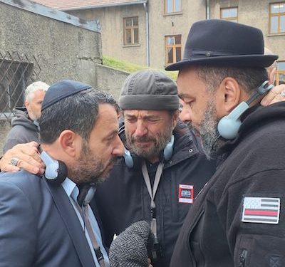 Après avoir dit « pardon » au peuple juif, Dieudonné est allé se recueillir à Auschwitz