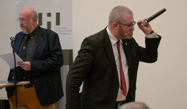 Yad Vashem condamne l’attaque d’un membre du Parlement polonais contre l’historien de l’Holocauste Jan Grabowski