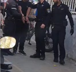 Un terroriste de 14 ans a poignardé un juif à Bnei Brak aujourd&rsquo;hui et a été arrêté