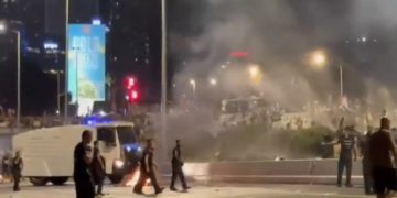 Nuit d&rsquo;émeute contre la démocratie, 22 policiers blessés