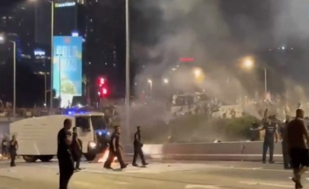 Nuit d’émeute contre la démocratie, 22 policiers blessés