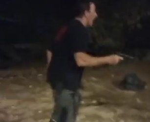 La police a arrêté l&rsquo;extrémiste du groupe « Frères d&rsquo;armes » qui a tiré en l&rsquo;air contre des manifestants de droite