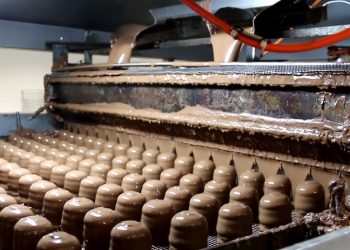 Strauss (produits alimentaires) boycotté pour avoir annulé ses publicités sur la chaîne 14, de droite