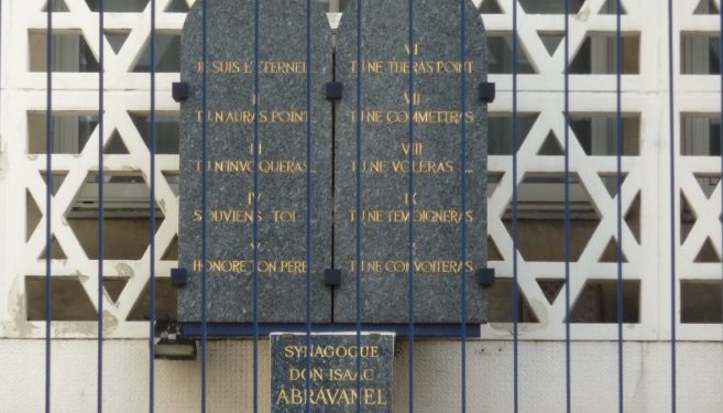 « CRIF, vous êtes morts » : tags antisémites près de la synagogue de la Roquette à Paris