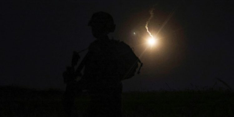 Les avions de guerre israéliens ont frappé la Syrie, deux fois, faisant trois morts