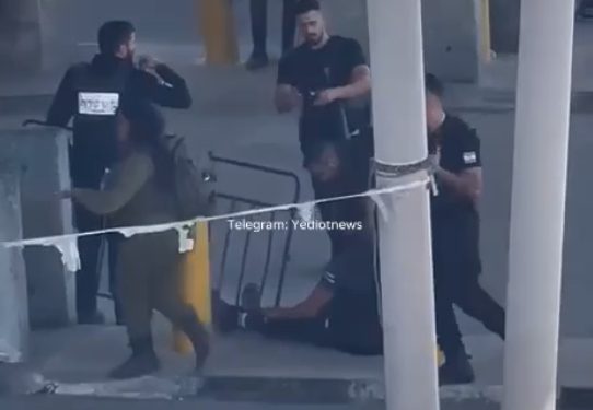 Attaque au point de passage de Qalandiya : un agent de sécurité légèrement blessé – le terroriste a été neutralisé