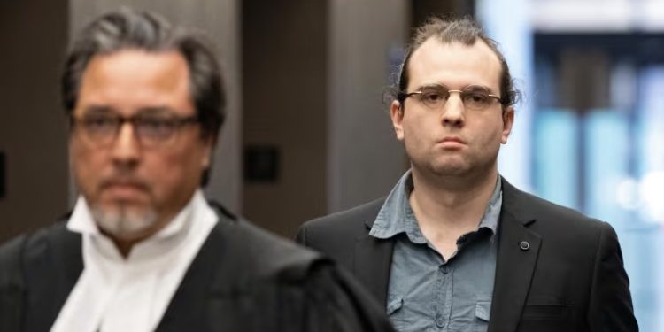 Gabriel Sohier-Chaput, antisémite « influenceur de la haine » montréalais condamné à 15 mois de prison