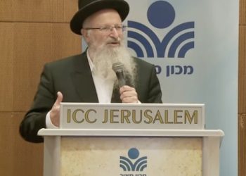 Suite au scandale de Kippour, le rabbin Shmuel Eliyahu dit envisager de déménager à Tel Aviv