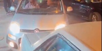 Israël rouvre le point de passage de Gaza pour les travailleurs arabes après l&rsquo;avoir fermé en raison des attaques