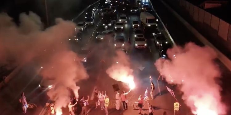 Après avoir franchi la ligne rouge à Yom Kipour, la protestation contre le gouvernement compte ses pertes