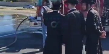 Des extrémistes Neturei Karta déversent des produits chimiques pour empêcher la fête de Souccot