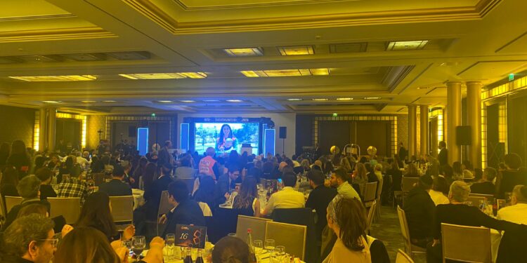 A Paris, 400 personnes ont donné plus de 5 millions € pour les secouristes israéliens