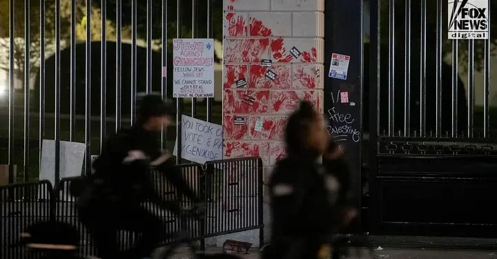 La Maison-Blanche confirme son opposition au cessez-le-feu, pour contrer l’extrême gauche qui le réclame