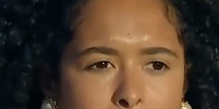 Noa Fay, américaine noire et juive, prononce un discours enflammé en défense d’Israël