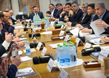 Ben Gvir et Barkat contre Gallant : « vous vivez encore au 6 octobre »