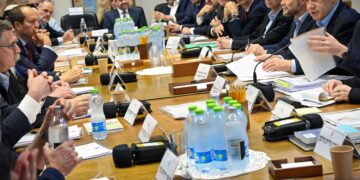 Ben Gvir et Barkat contre Gallant : « vous vivez encore au 6 octobre »