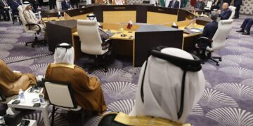 Il faut briser ce cercle carnavalesque une fois pour toutes