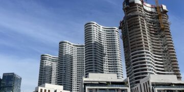 65 000 étrangers vont remplacer les ouvriers du bâtiment arabes